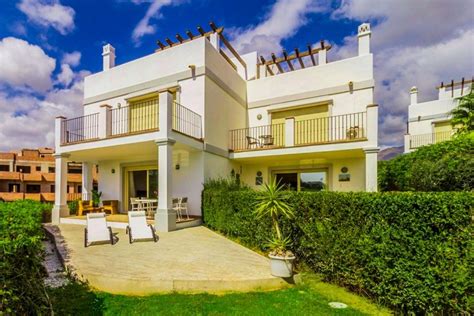 Property for sale, Los Prados, Málaga, Spain: 15 houses and flats.